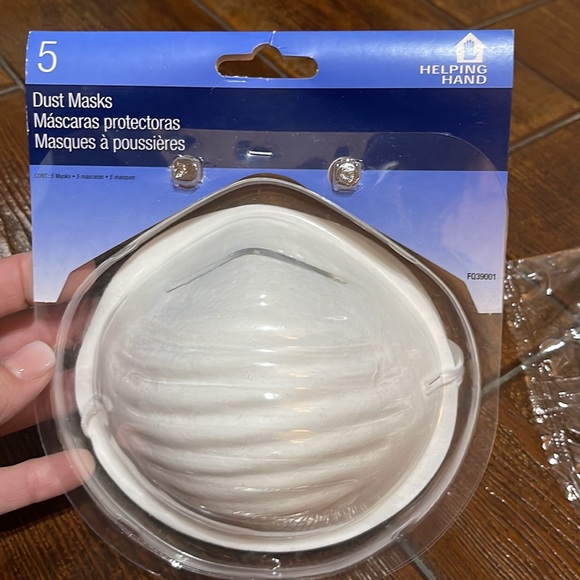 5 Dust Masks - Picture 1 of 2